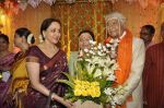 Hema Malini at Ramesh Deo_s 50th wedding anniversary in Isckon, Mumbai on 1st July 2013 (49).JPG